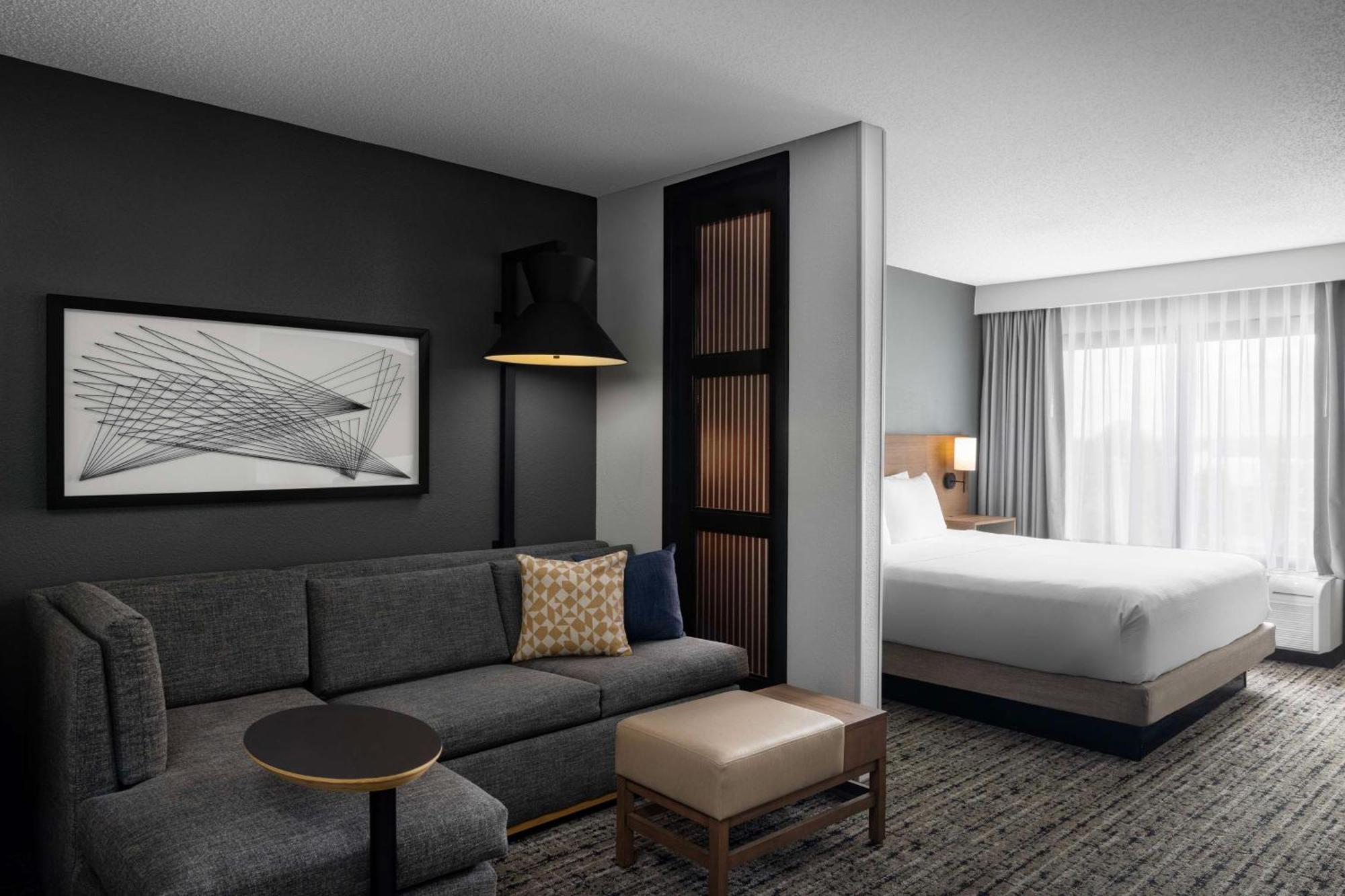 Hyatt Place San Antonio Riverwalk Exterior photo