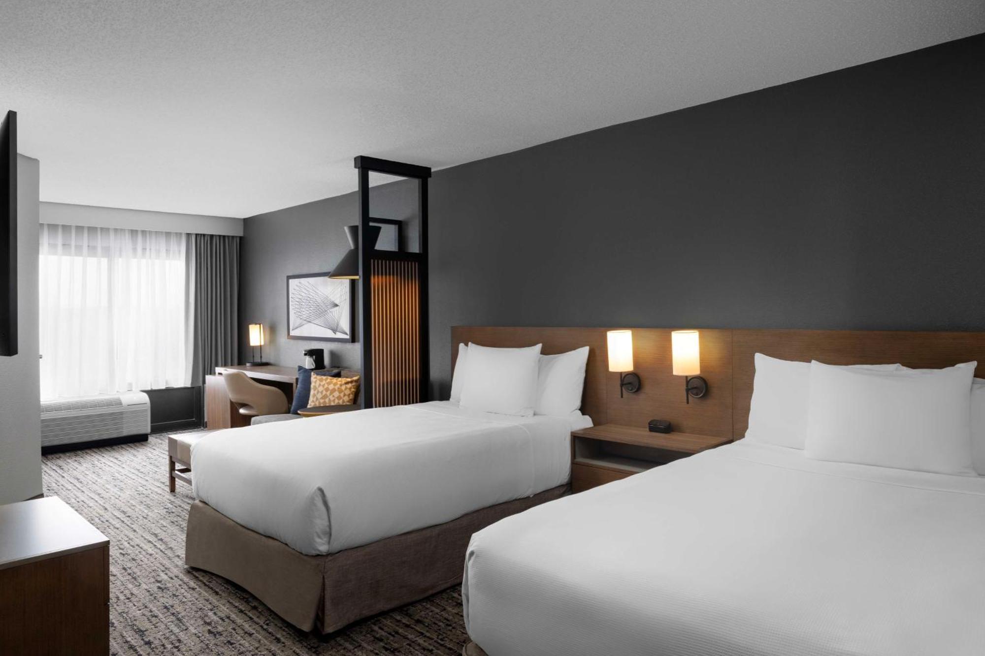 Hyatt Place San Antonio Riverwalk Exterior photo